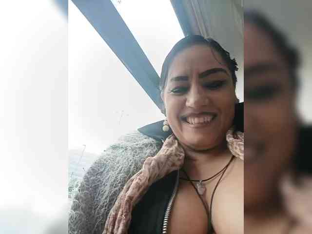 AlexaBrown12 webcam