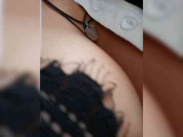 AlexaBrown12 webcam