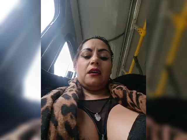AlexaBrown12 webcam