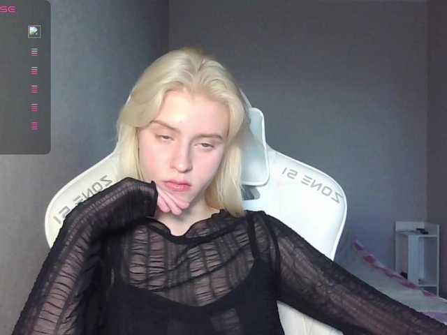 Helga_Pataki webcam