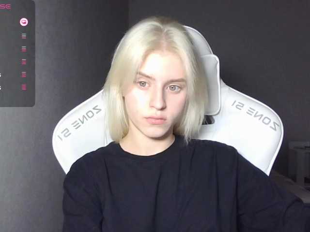 Helga_Pataki webcam