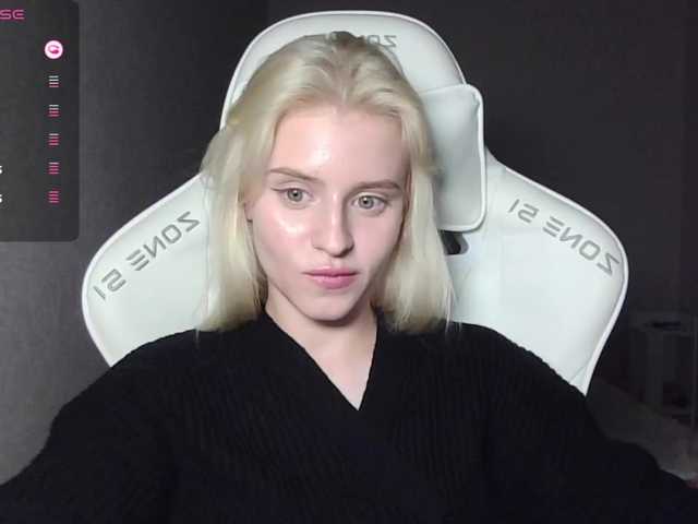 Helga_Pataki webcam
