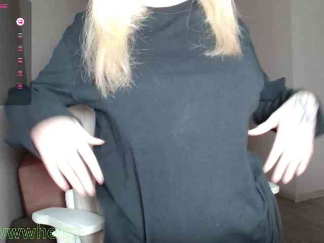 Helga_Pataki webcam