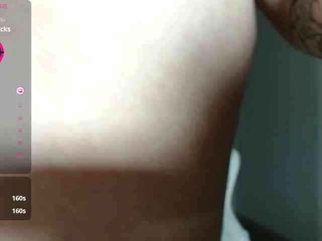 Helga_Pataki webcam