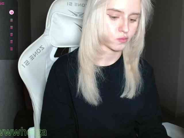 Helga_Pataki webcam