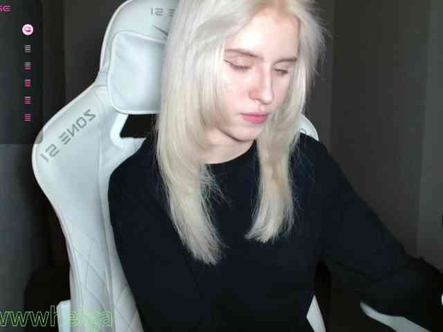 Helga_Pataki webcam