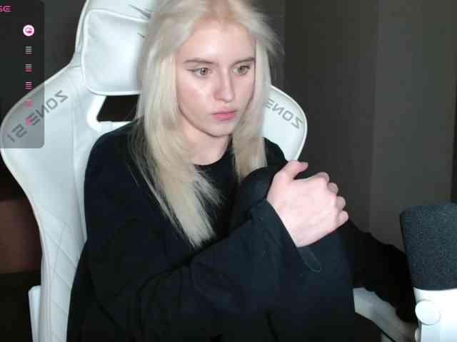 Helga_Pataki webcam