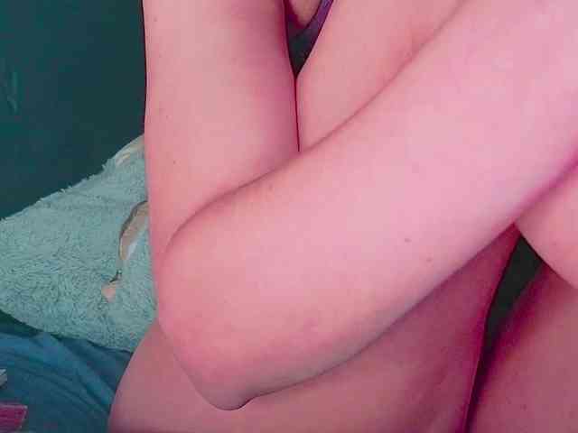 FrankieFoxie webcam