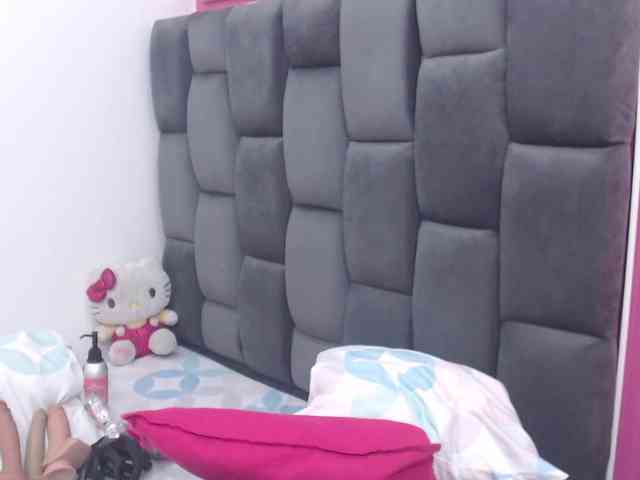 HottAlexxxa webcam