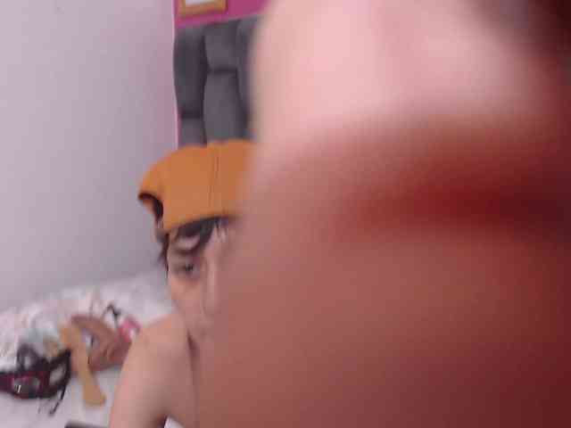 HottAlexxxa webcam