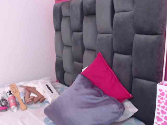 HottAlexxxa webcam