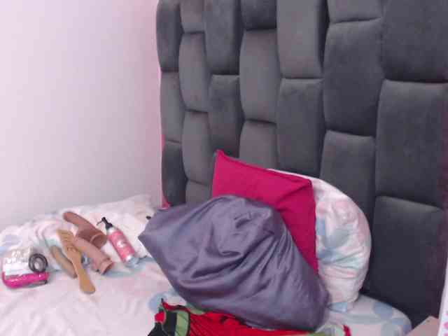 HottAlexxxa webcam