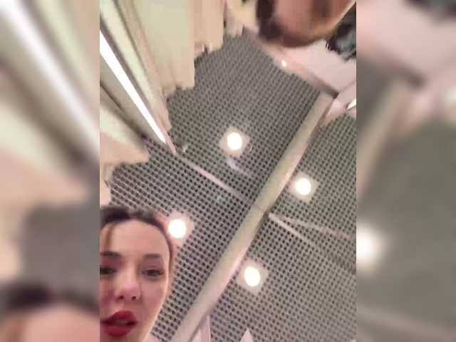 Entrez le videochat erotique avec le
modèle OlivkaVif OlivkaVif