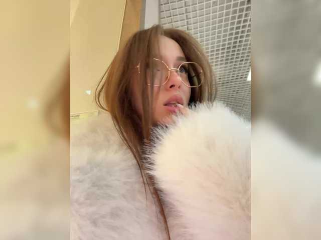 Vai a chattare su OlivkaVif OlivkaVif