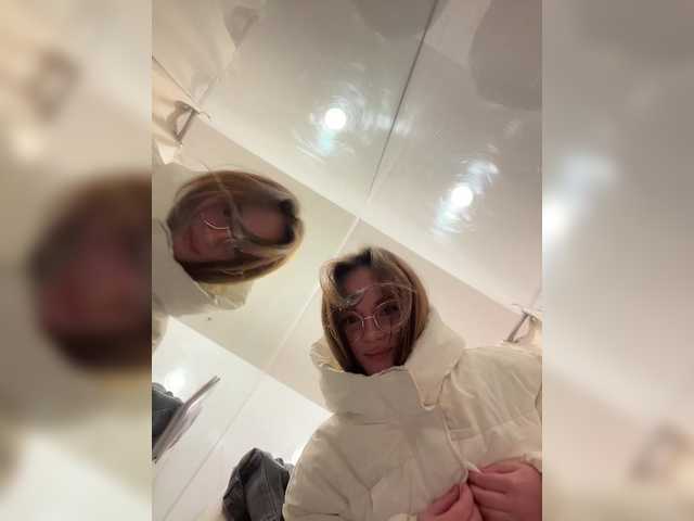 Accedi alla chat con il nickname OlivkaVif OlivkaVif