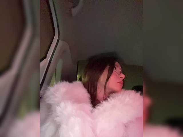 Vai a chattare su OlivkaVif OlivkaVif