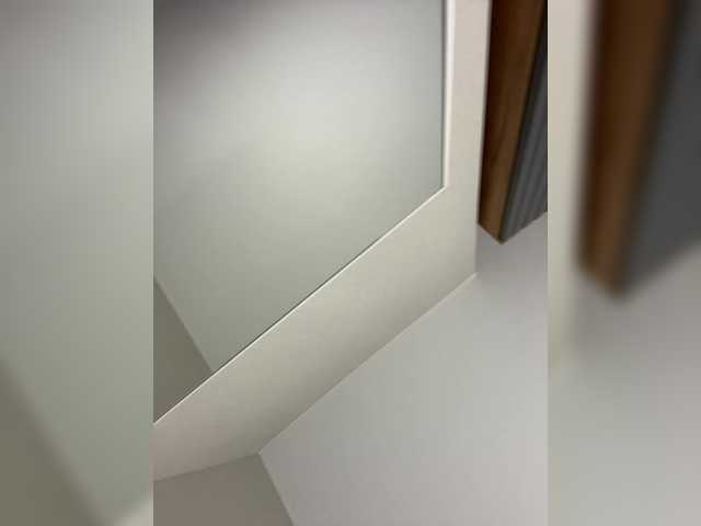 Accedi alla chat con il nickname OlivkaVif OlivkaVif