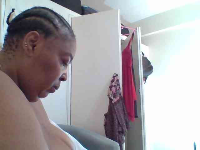 pussylips53 webcam