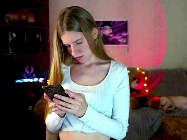 LunaEvan webcam