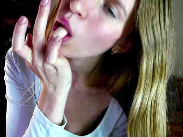 LunaEvan webcam