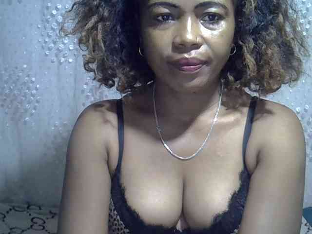 Sexywife1 webcam