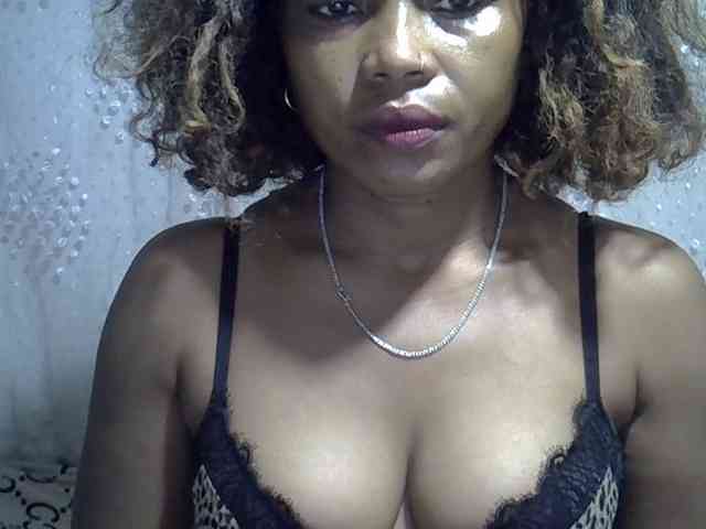 Sexywife1 webcam