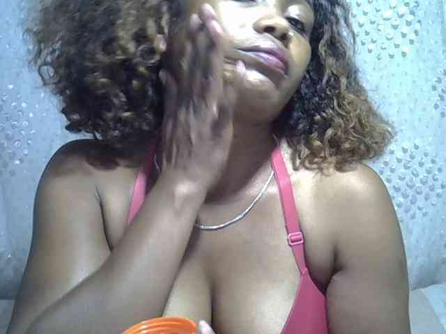 Sexywife1 webcam