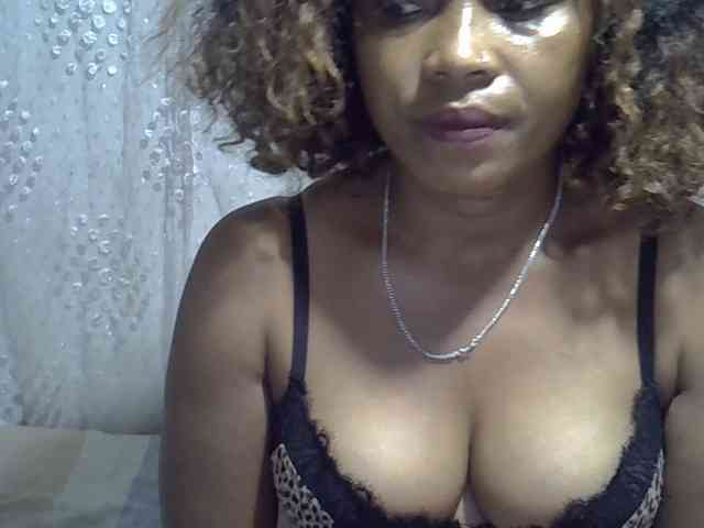 Sexywife1 webcam