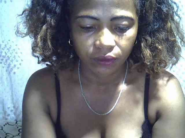 Sexywife1 webcam