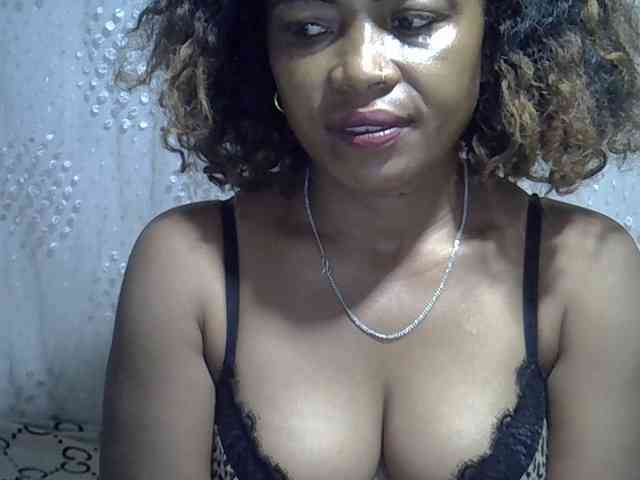 Sexywife1 webcam