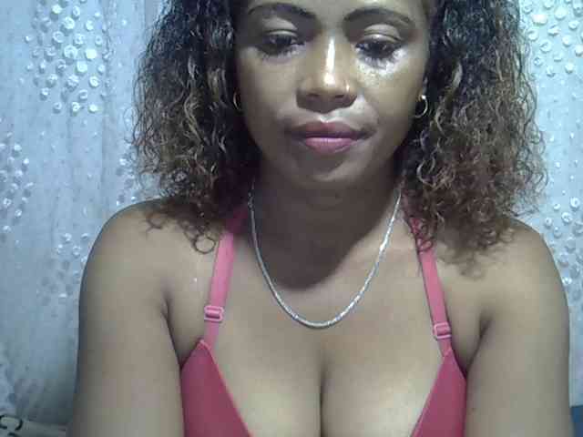 Sexywife1 webcam