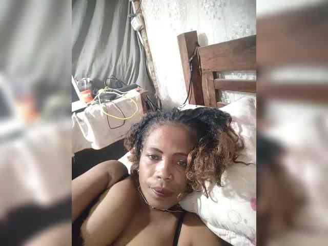 Sexywife1 webcam