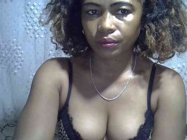Sexywife1 webcam