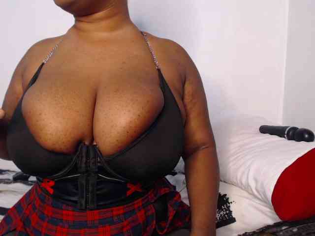 LustyAurora69 webcam