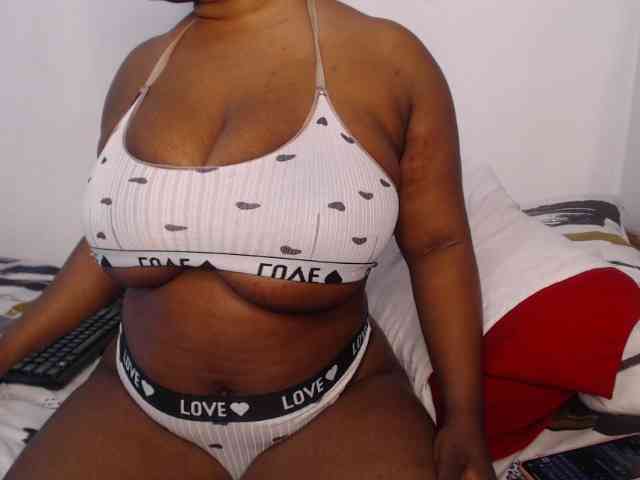 LustyAurora69 webcam