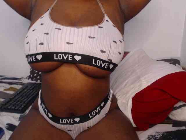 LustyAurora69 webcam