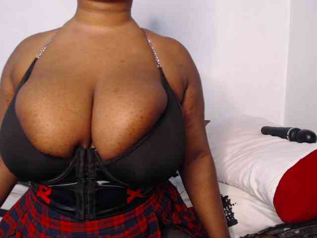 LustyAurora69 webcam