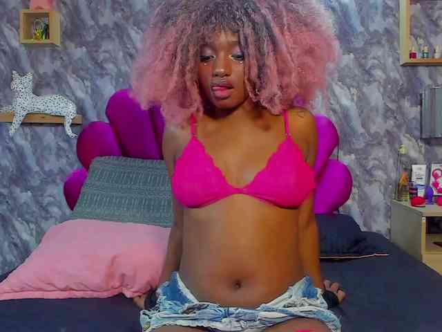 EMMA_PARIS webcam