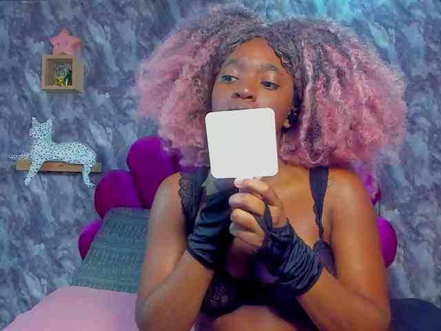 EMMA_PARIS webcam