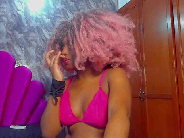 EMMA_PARIS webcam