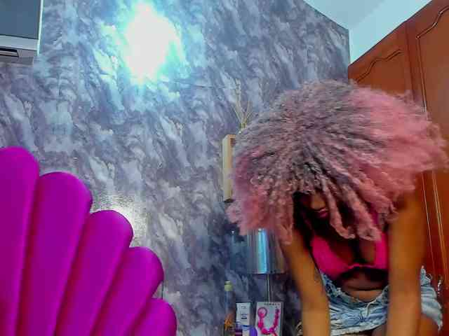 EMMA_PARIS webcam
