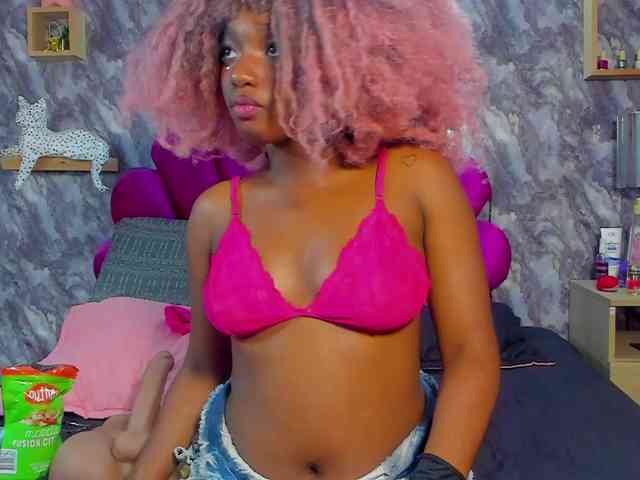 EMMA_PARIS webcam