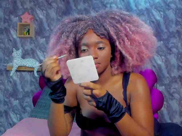 EMMA_PARIS webcam