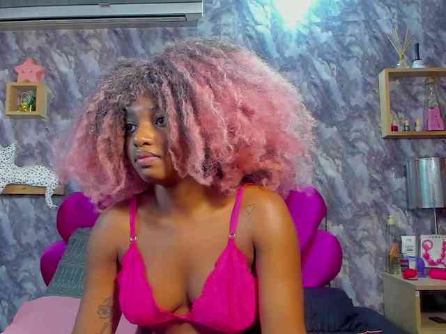 EMMA_PARIS webcam