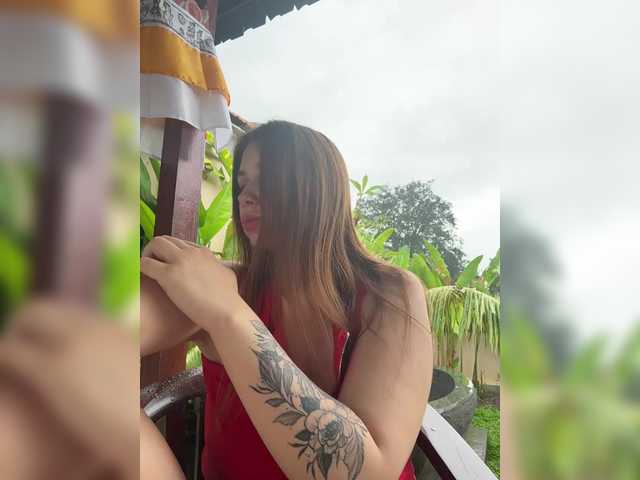 Vai a chattare su LeiaProseccina LeiaProseccina