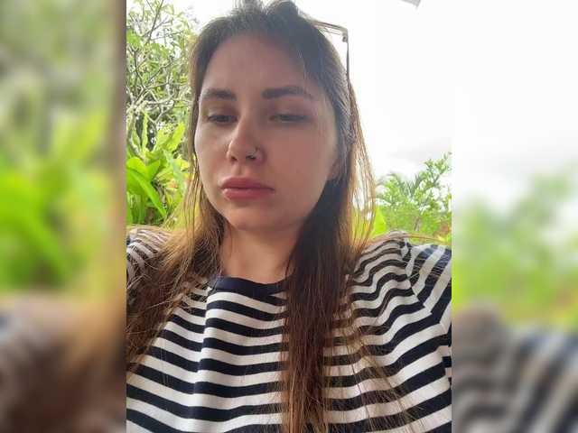 go to chat with -LeiaProseccina-