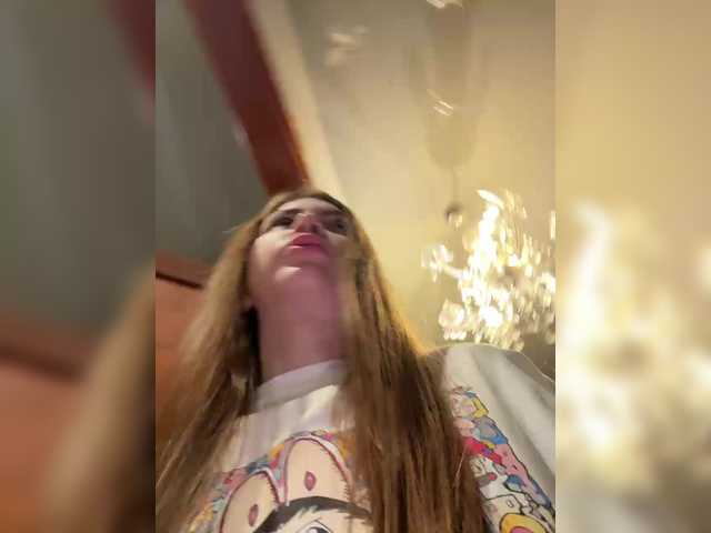 Vai a chattare su LeiaProseccina LeiaProseccina