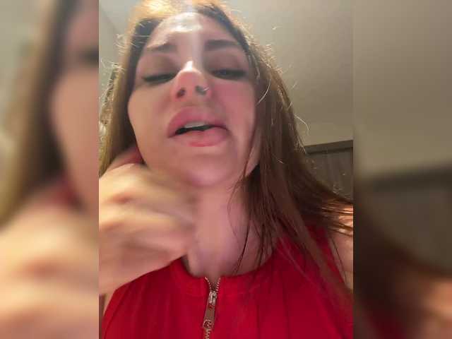 Entra en el chat con el modelo LeiaProseccina LeiaProseccina