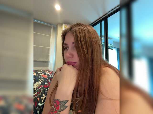 Gratis Live Sexcam mit LeiaProseccina LeiaProseccina
