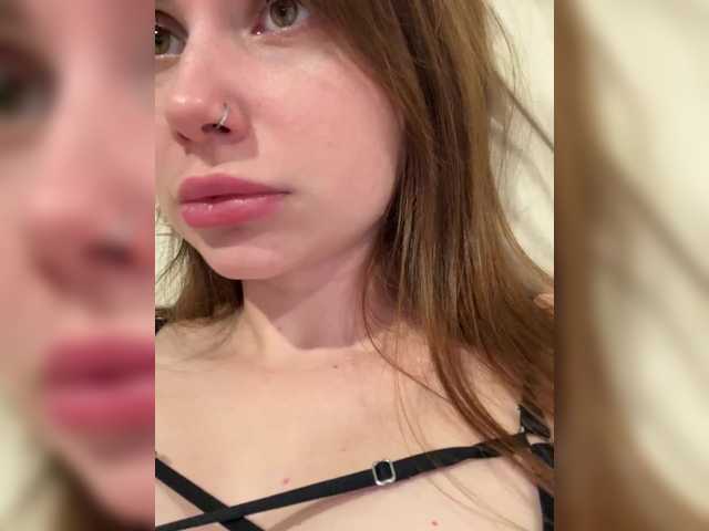 Entra en el chat con el modelo LeiaProseccina LeiaProseccina